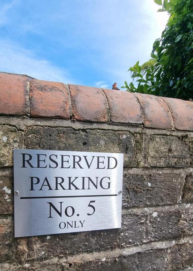 Centrally Located Boscombe Beach Apart With Parking Μπόρνμουθ Εξωτερικό φωτογραφία